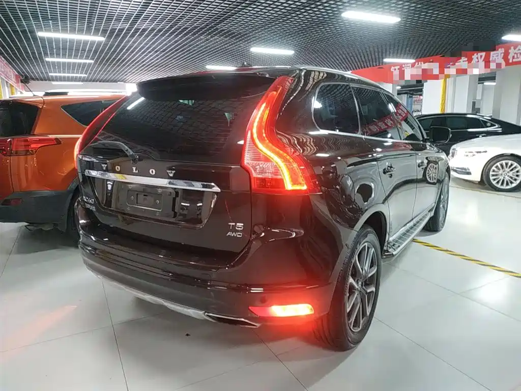 Volvo XC60 T5 AWD Smart Vision Upgraded