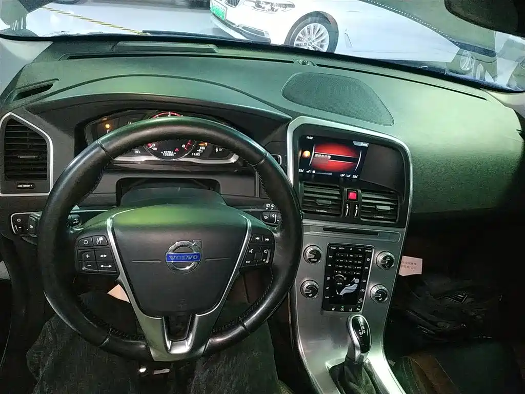 Volvo XC60 T5 AWD Smart Vision Upgraded