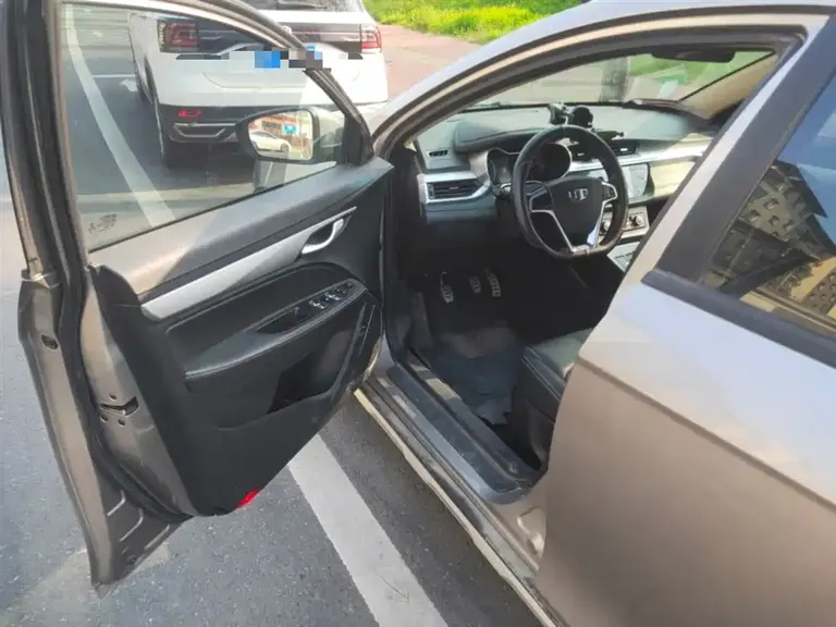 Geely Vision S1 远景S1 2018款 1.5 L 手动锋驰型