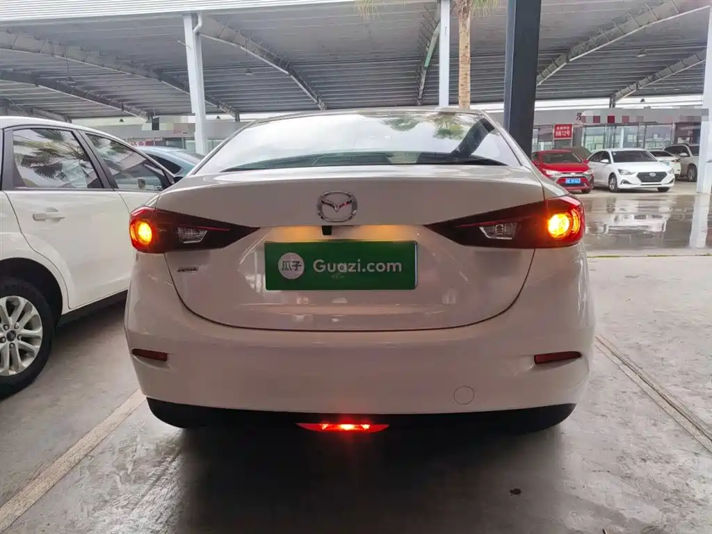 Mazda 3 Axela Sedan 1.5 L Auto Comfort