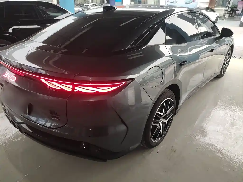 Han L DM-p 4 WD Lidar Flagship