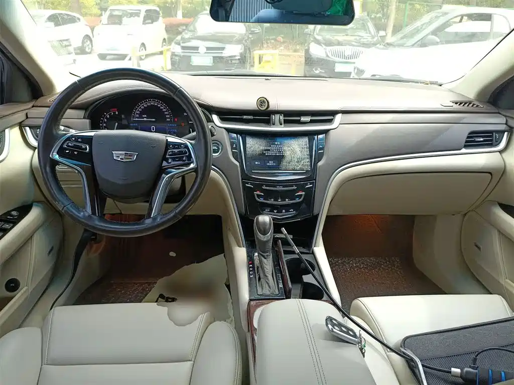 Cadillac XTS 28 T Tech