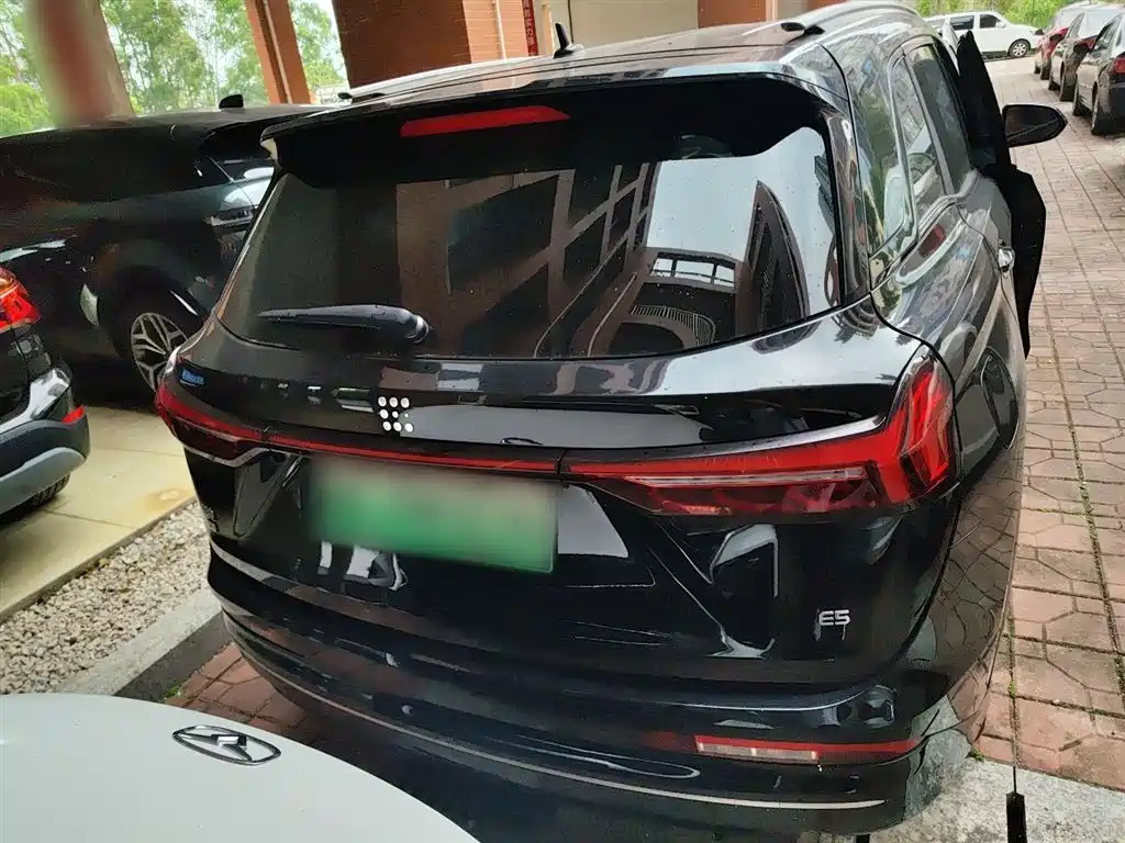 Landian E5 1.5 L DE-i 100 KM Smooth Enjoyment 7-seat