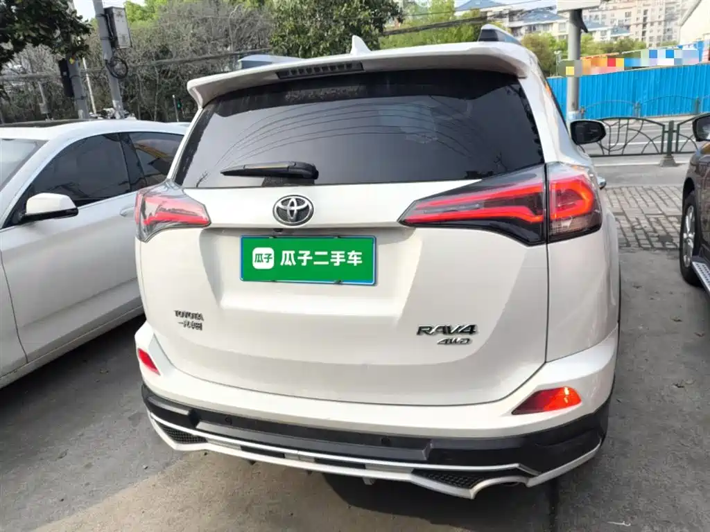 RAV4 2.5 L Auto 4 WD Elite i