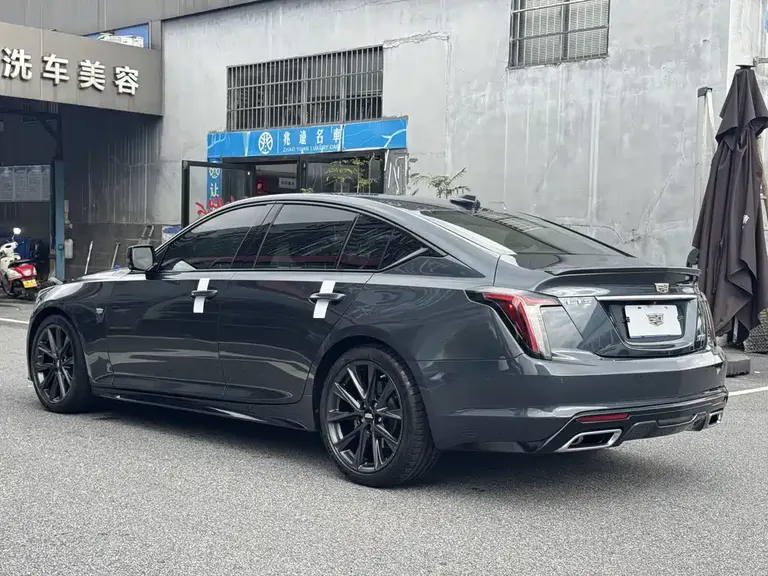 Cadillac CT5 28 T Platinum Sport