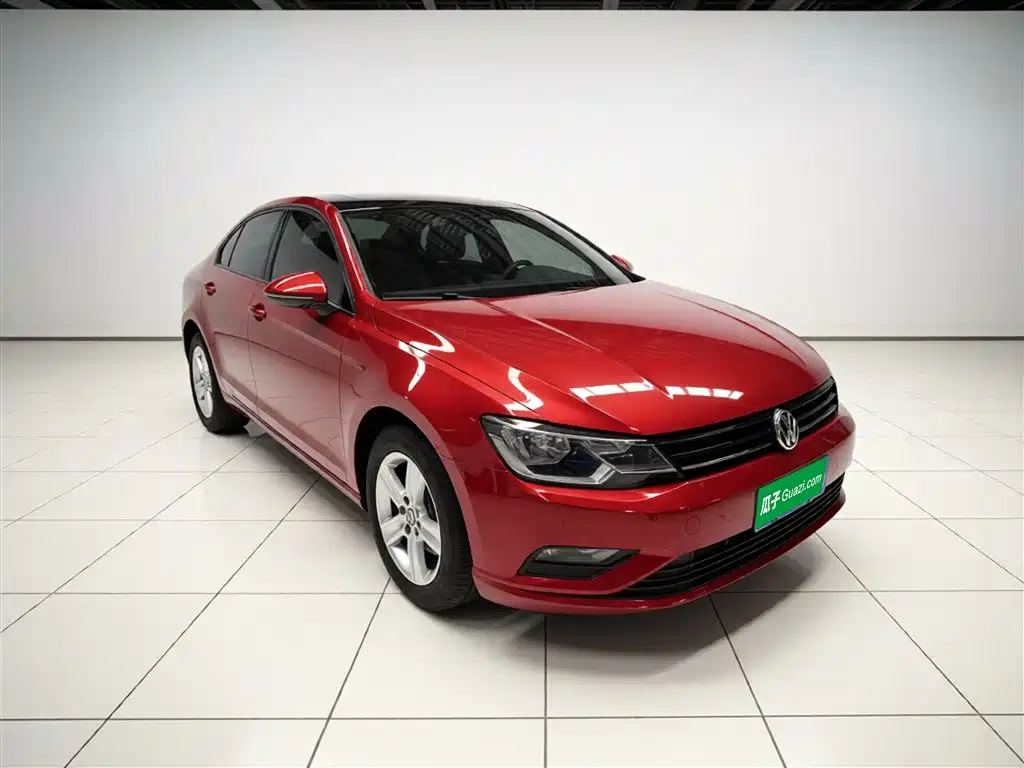 Lamando 230 TSI DSG Style