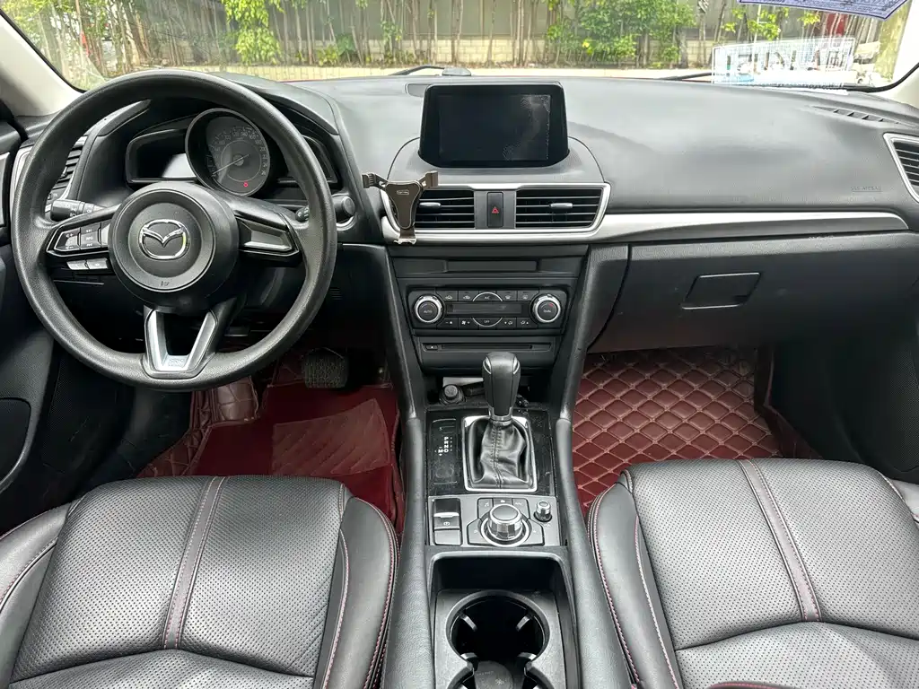 Mazda 3 Axela Sedan 1.5 L Auto Luxury CN-V
