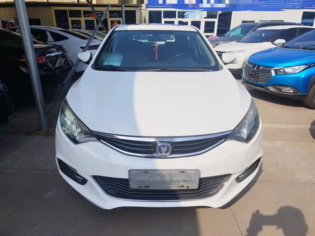 Eado XT 1.6 L Manual Handsome Cool CN-V