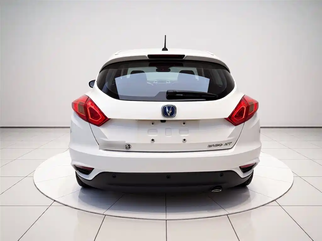 Eado XT 1.6 L Manual Handsome Cool CN-V