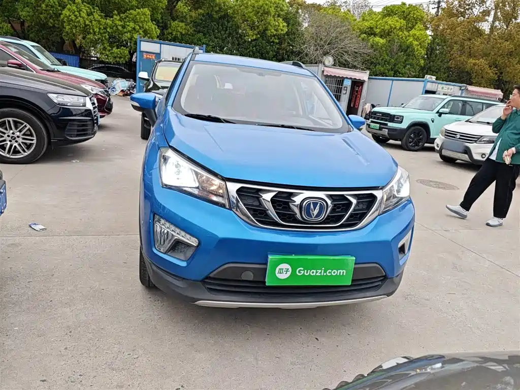 Changan CS15 1.5 L Auto Fashion