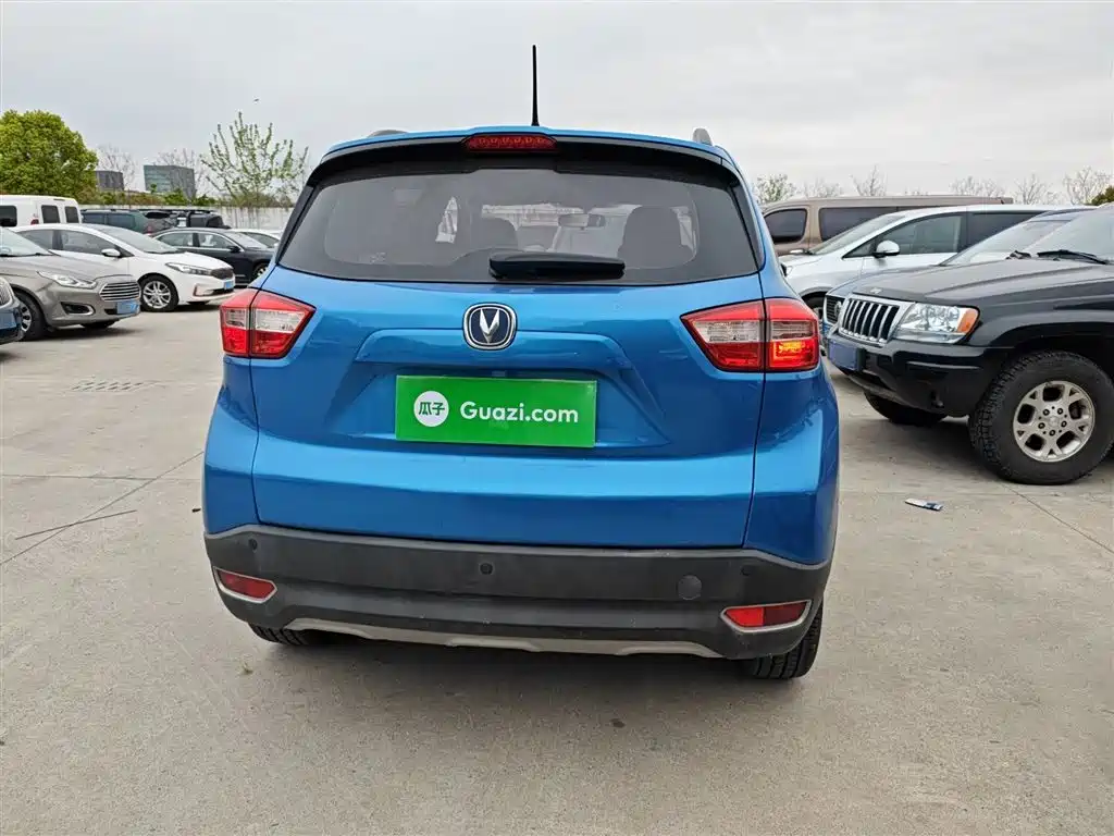 Changan CS15 1.5 L Auto Fashion