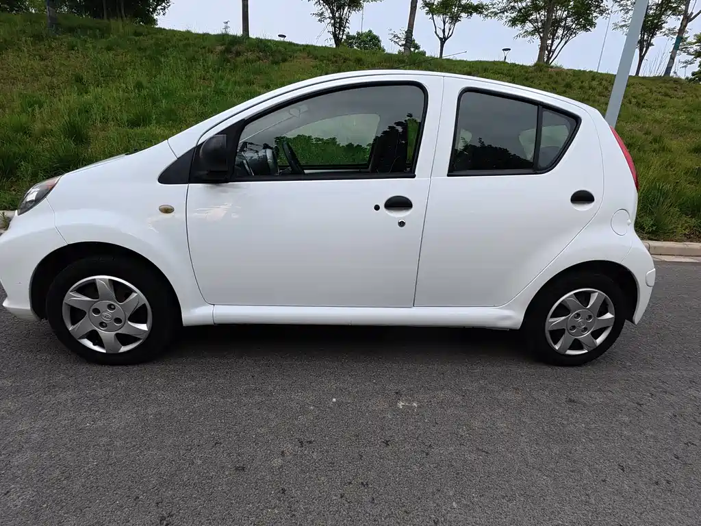 BYD F0 1.0 L Xuan Cool