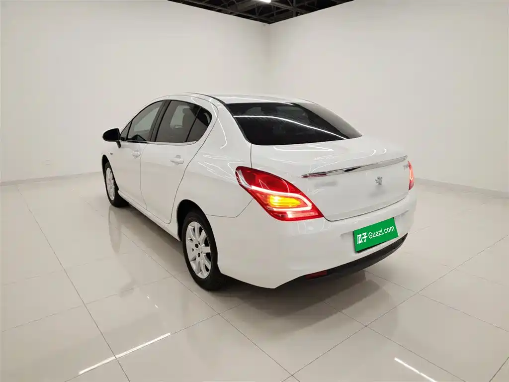 Peugeot 308 Pleasure Classic 1.6 L Auto Style