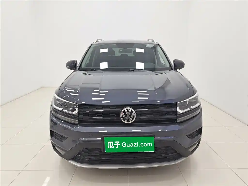 Tharu 330 TSI 4 WD Flagship CN-VI