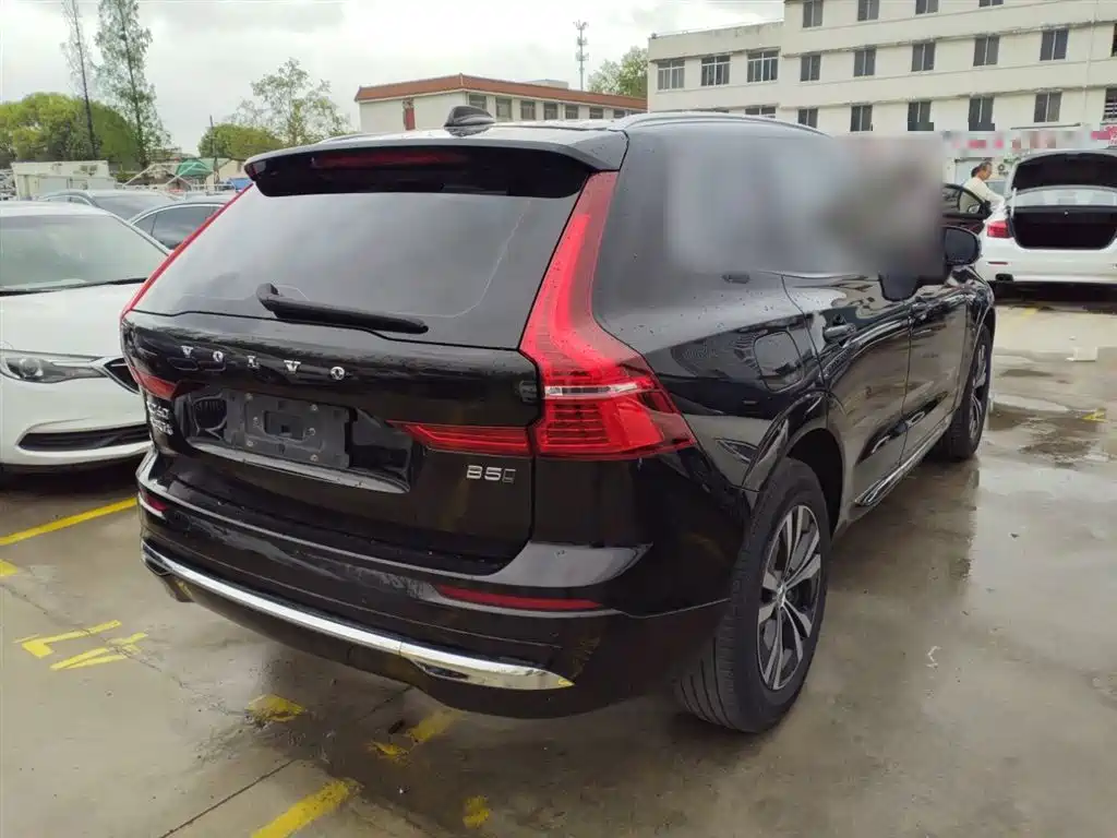 Volvo XC60 B5 4 WD Smart Ease Luxury