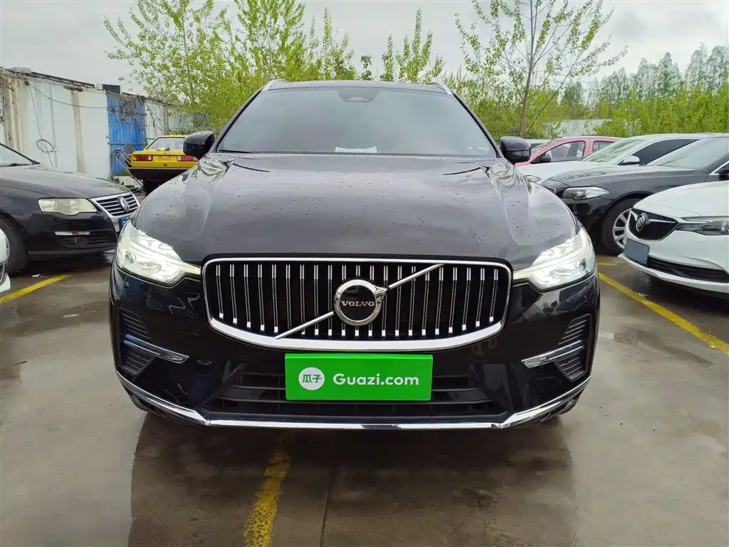 Volvo XC60 B5 4 WD Smart Ease Luxury