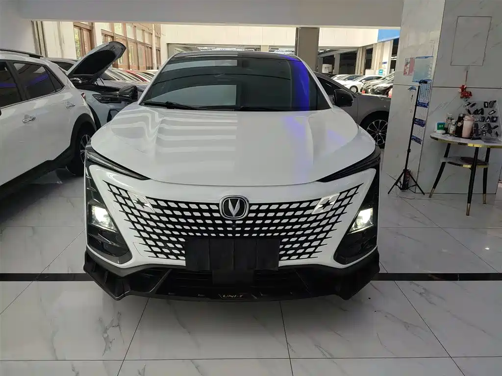Changan UNI-T 1.5 T Flagship