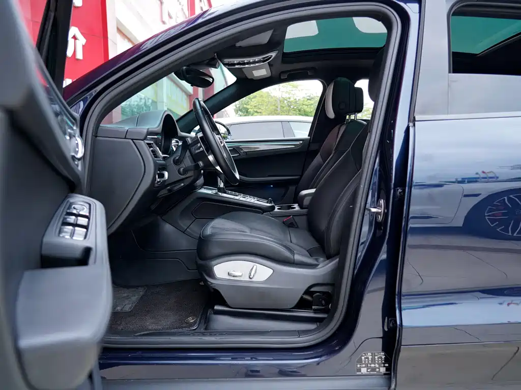 Macan Macan 2.0 T