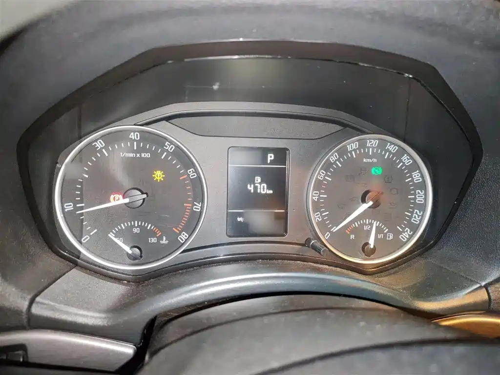 Octavia Classic 1.6 L Auto Yijie