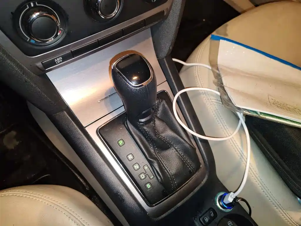 Octavia Classic 1.6 L Auto Yijie