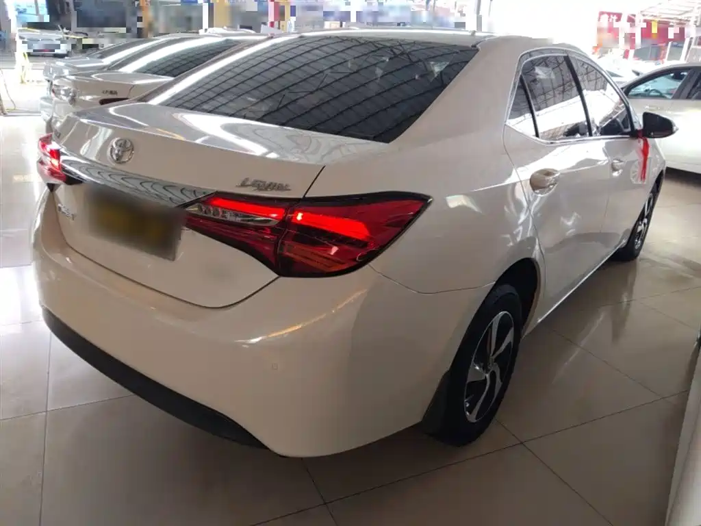 Levin Facelift 185 T CVT Elite CN-V