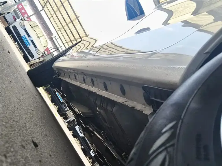 Toyota YARiS L Zhixiang 1.5 L CVT Leading