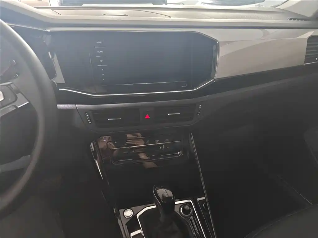Tayron 330 TSI 2 WD Luxury Connected