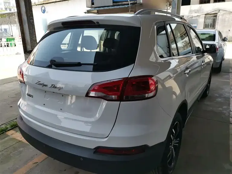 Zotye Damai X5 Classic 1.5 T CVT Supreme