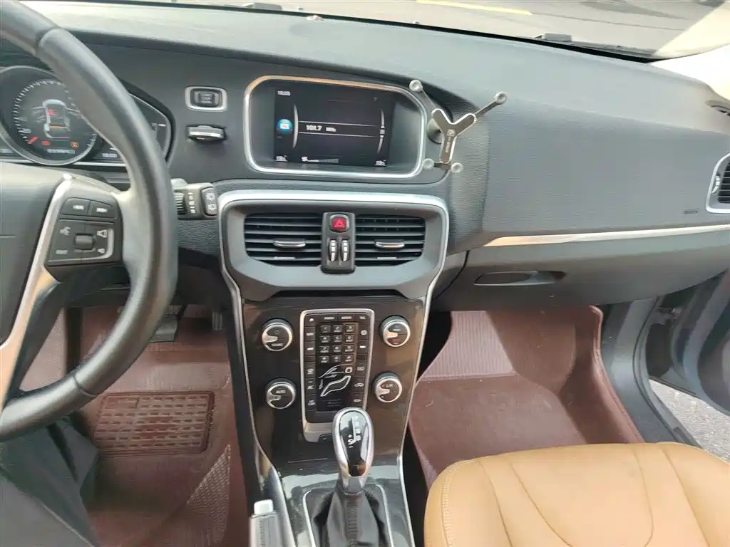 Volvo V40 T3 Smart Ease