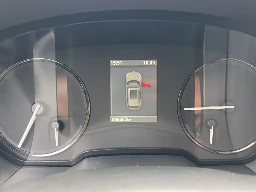 Qoros 5 观致5 2016款 1.6 T 自动豪华型