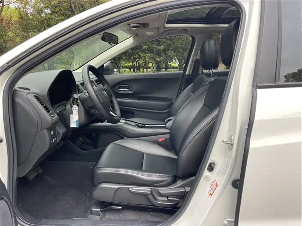 Vezel 1.5 L CVT Pioneer