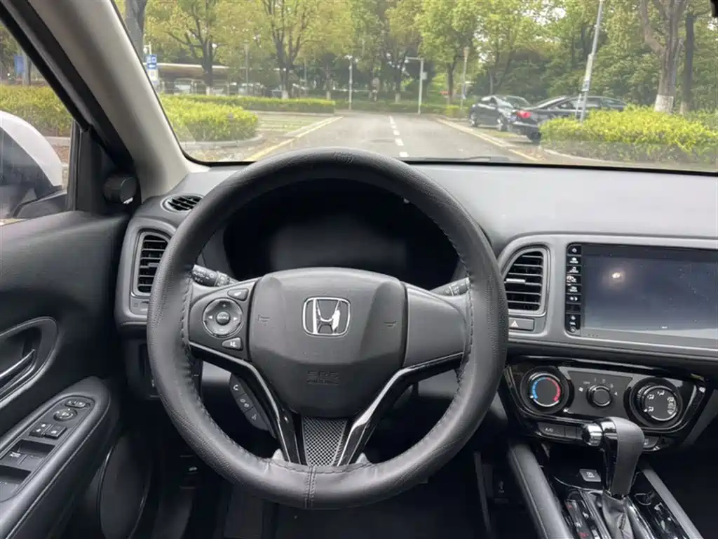 Vezel 1.5 L CVT Pioneer