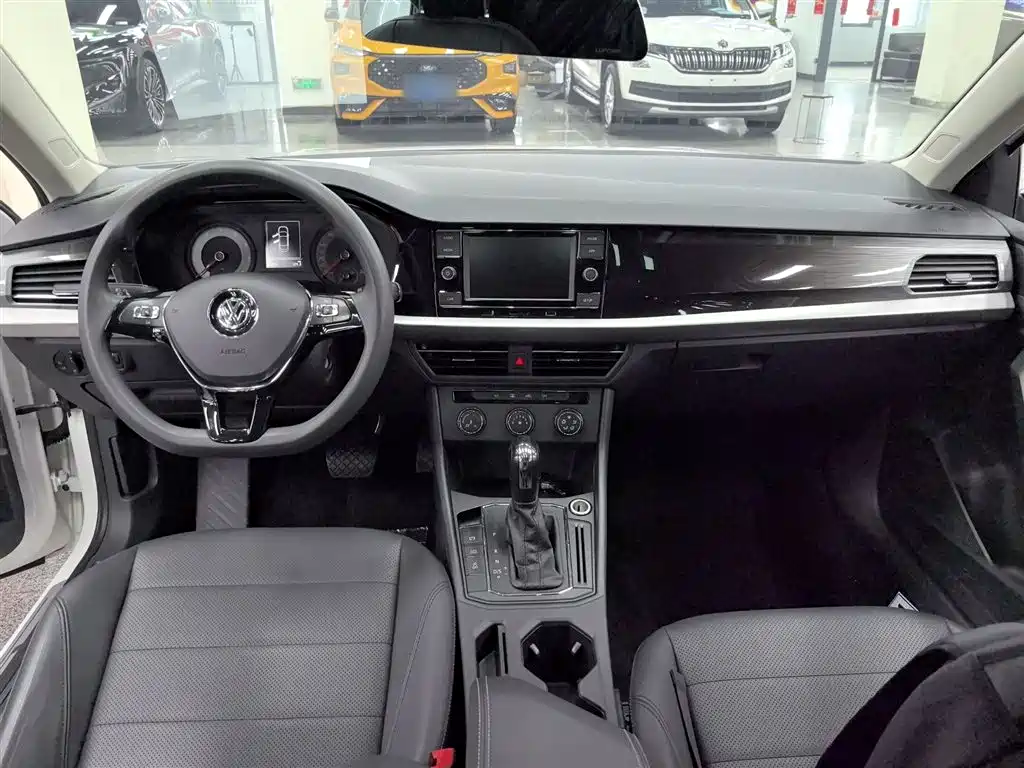 Lavida 1.5 L Auto Comfort CN-V