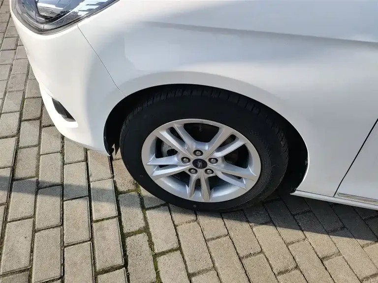 Ford Escort Facelift 1.5 L Auto Joy CN-VI