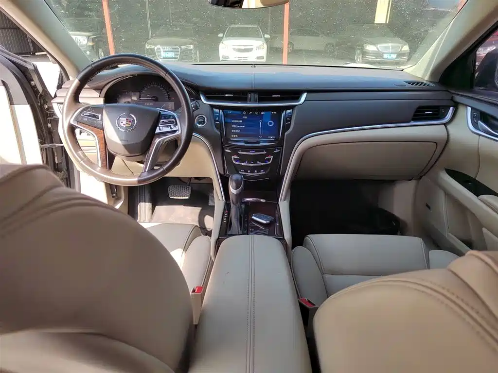 Cadillac XTS 28 T Comfort