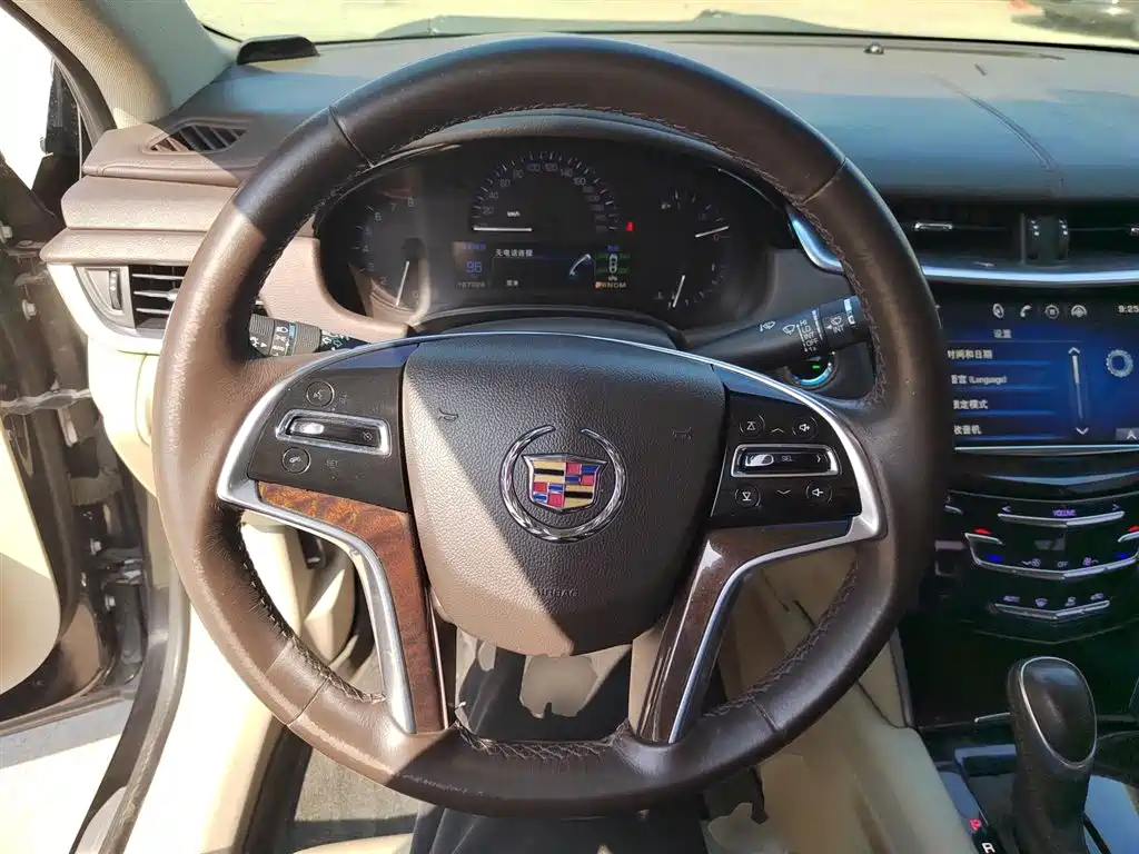 Cadillac XTS 28 T Comfort