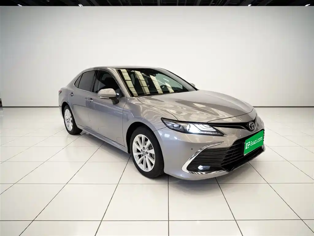 Camry 2.0 G Luxury