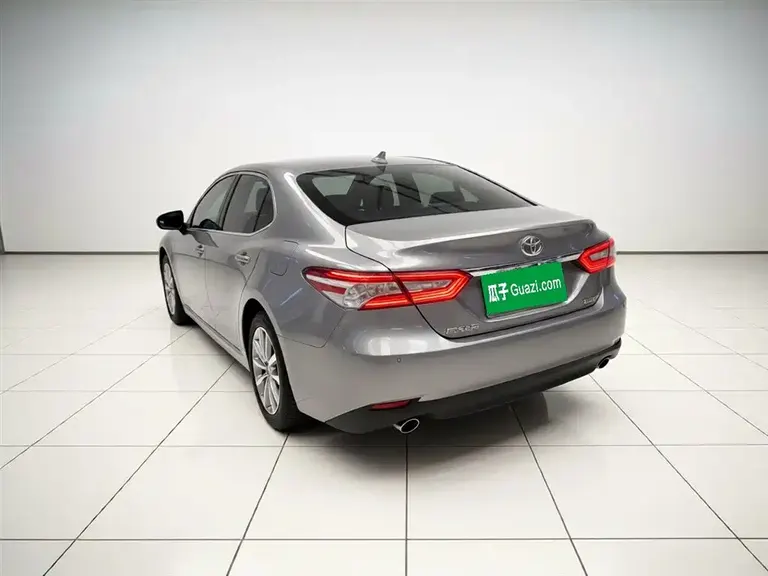 Toyota Camry 2.0 G Luxury