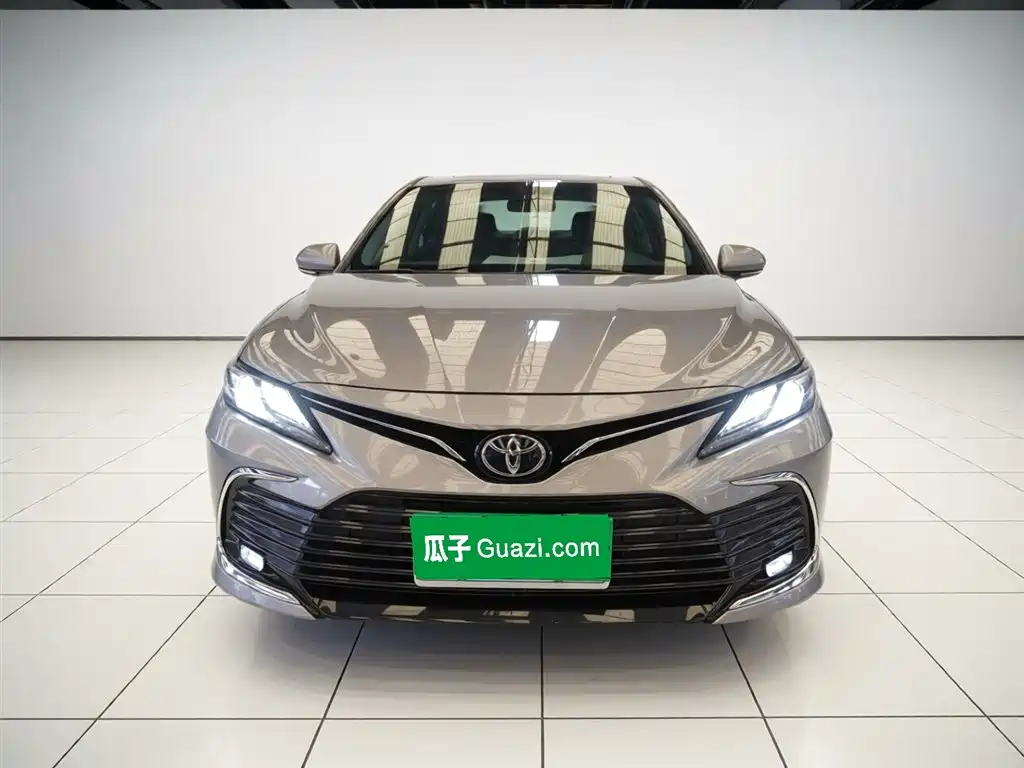 Camry 2.0 G Luxury