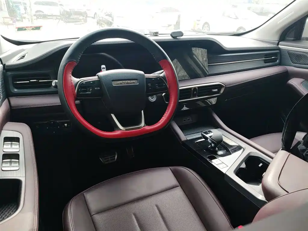 Jetour X90 PLUS 捷途X90 PLUS 2024款 1.6 TD DCT大家庭欢乐版 7座
