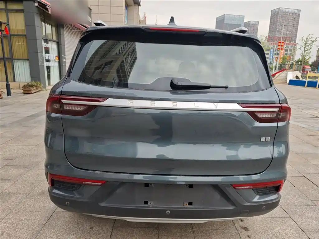 Haoyue 1.8 TD DCT Luxury 7-seat