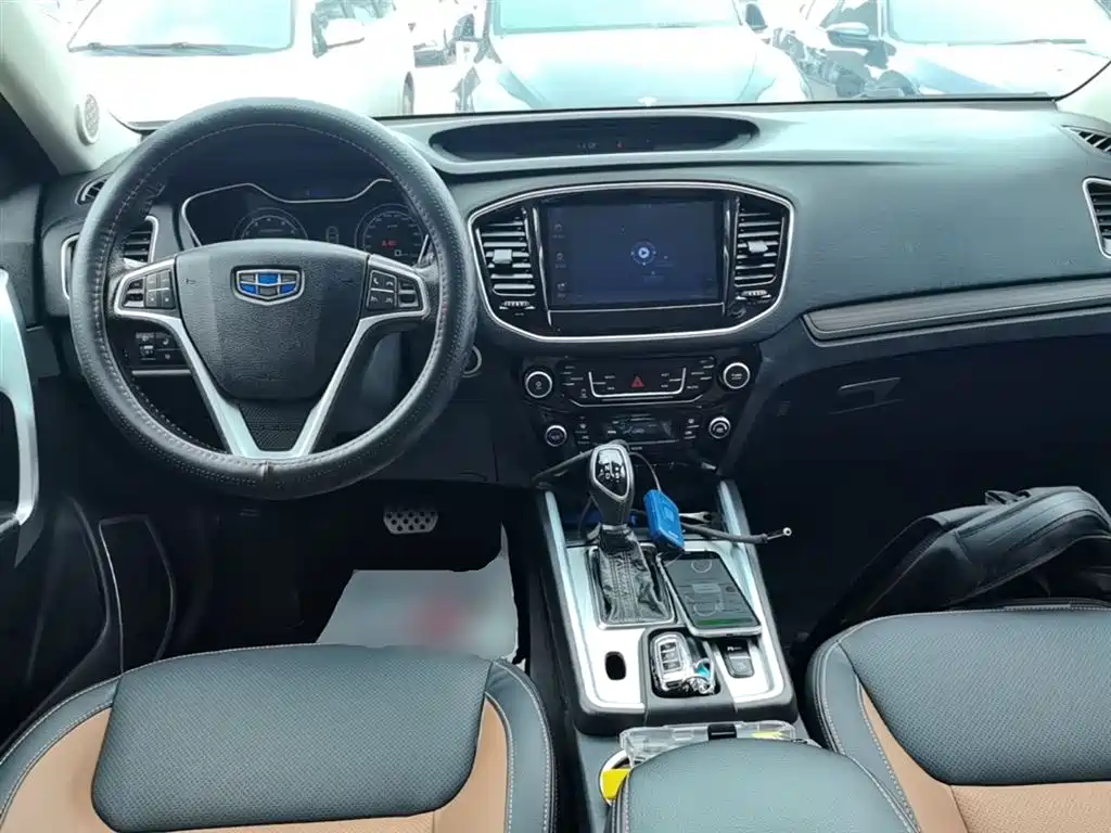 Vision X6 1.3 T CVT Luxury