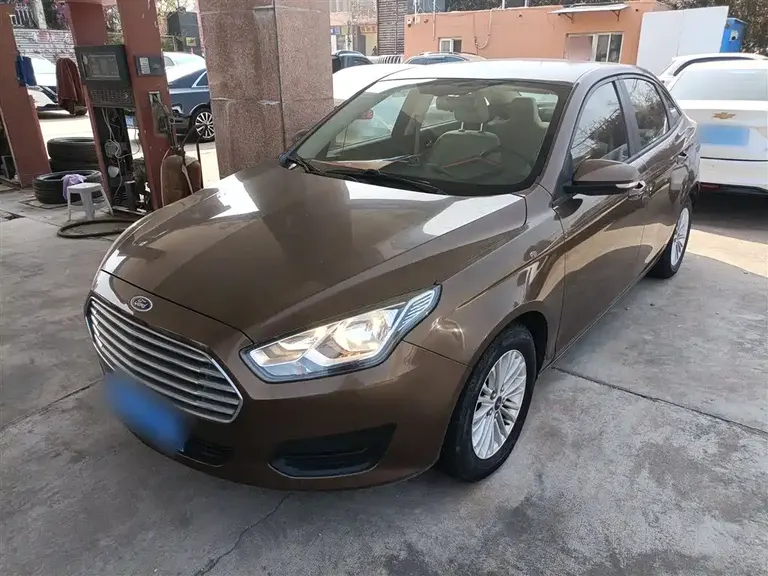 Ford Escort Facelift 1.5 L Manual Comfort
