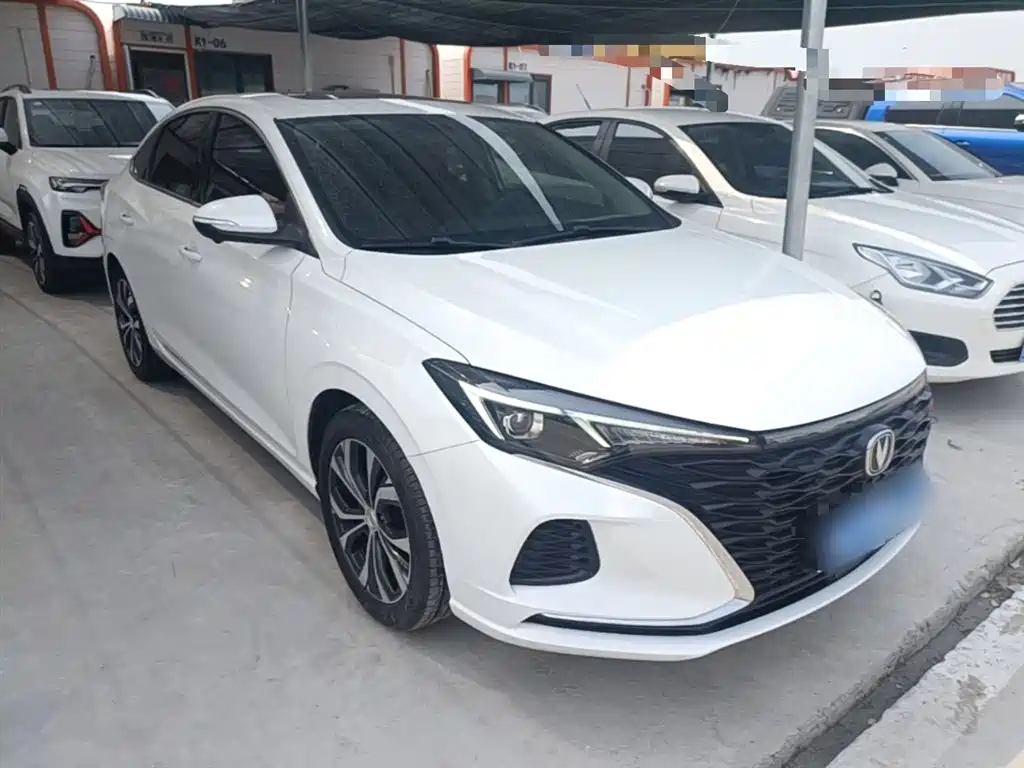 Eado PLUS Blue Whale NE 1.4 T GDI DCT Flagship