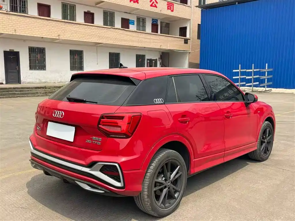 Audi Q2 L 35 TFSI Progressive Dynamic
