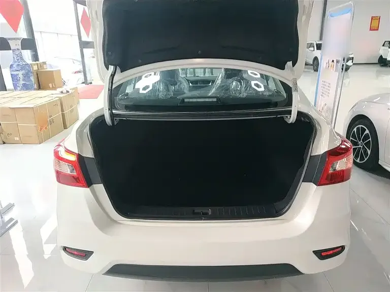 Nissan Sylphy Facelift II Classic 1.6 XE CVT Comfort
