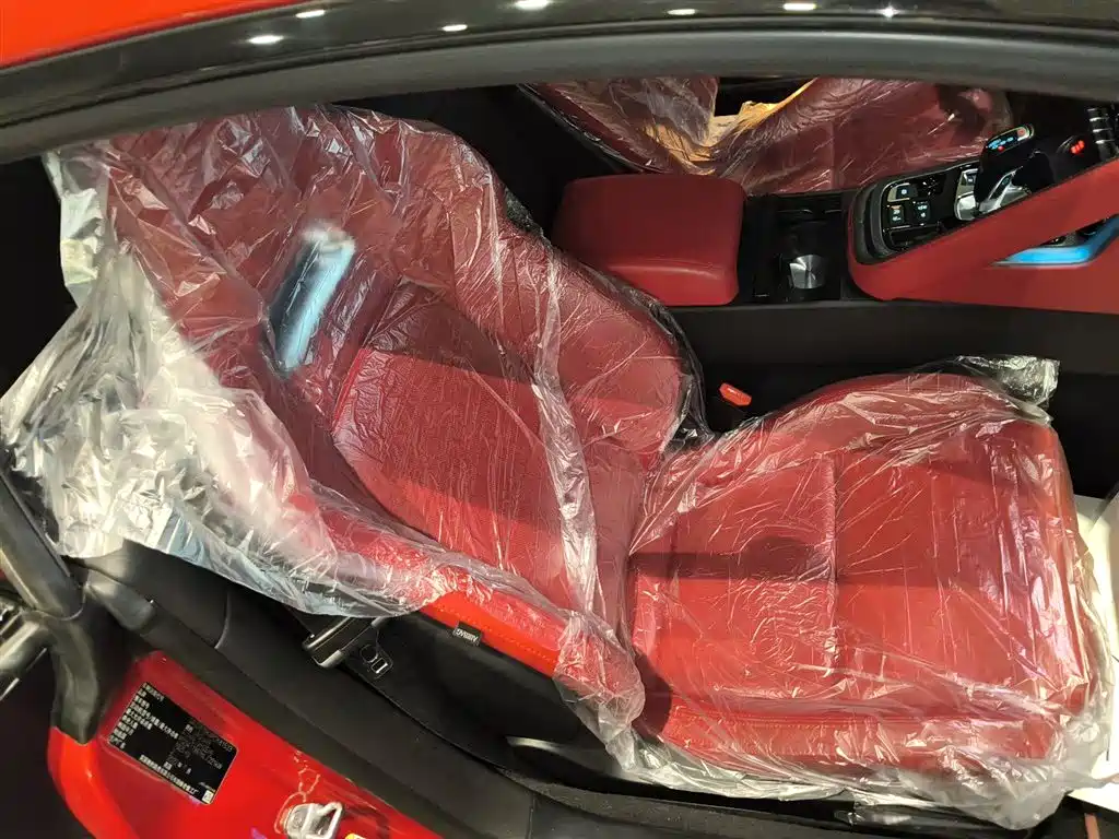 Jaguar F-TYPE 捷豹F-TYPE 2023款 P300 硬顶版 R-DYNAMIC BLACK