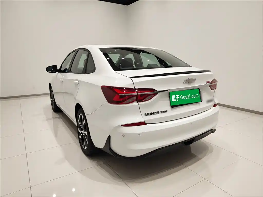 Monza Mild Hybrid RS 330 T Auto Exciting