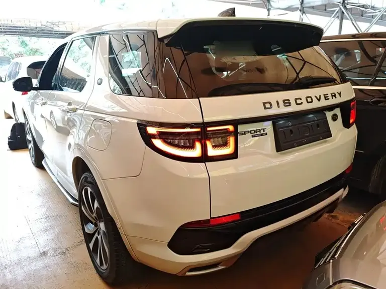 Land Rover Discovery Sport NEV P300 e Performance Tech