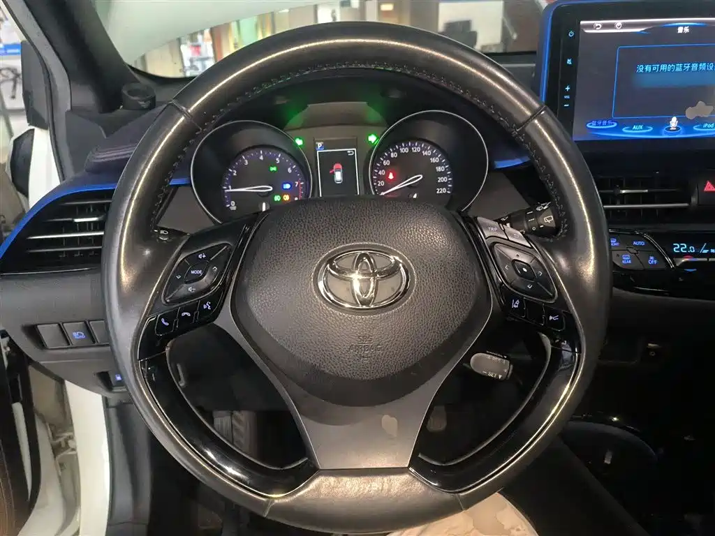 Toyota C-HR 丰田C-HR 2018款 2.0 L 旗舰天窗版 国V